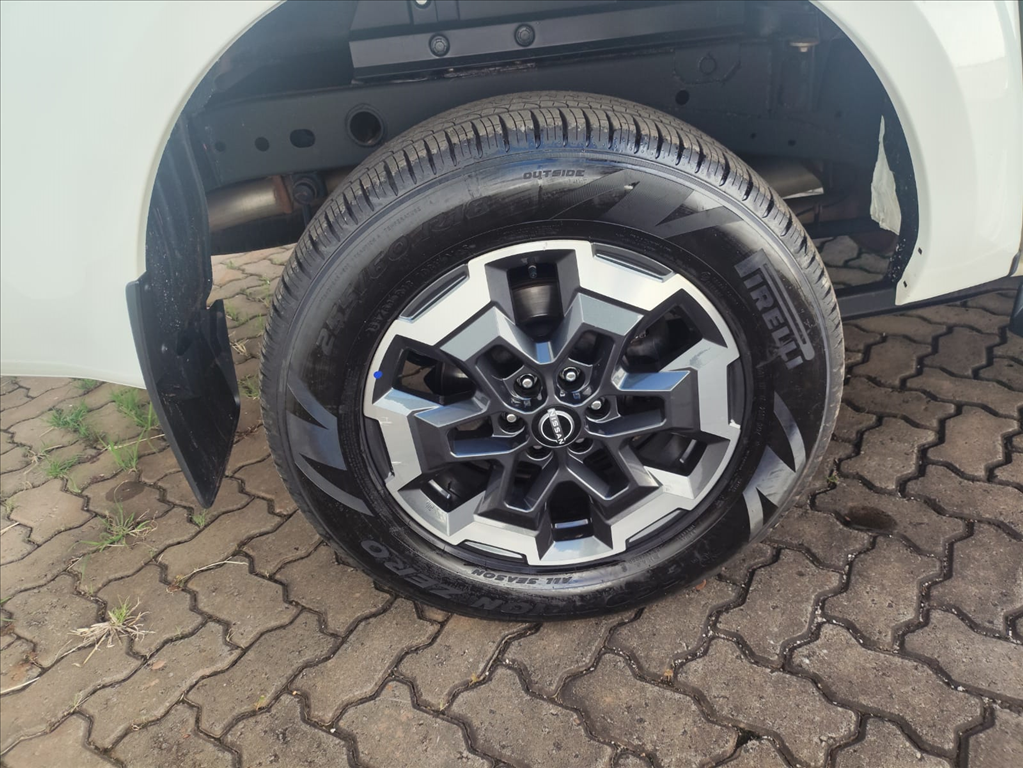 FRONTIER 2.3 16V TURBO DIESEL PLATINUM CD 4X4 AUTOMÁTICO17