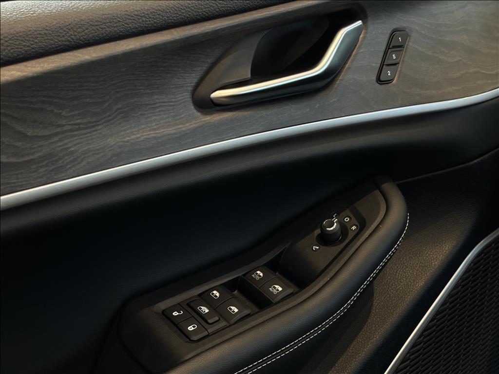 GRAND CHEROKEE 2.0 TURBO HÍBRIDO 4XE AT85