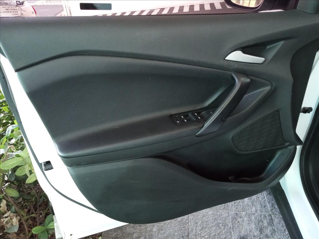TRACKER 1.0 TURBO FLEX AUTOMÁTICO