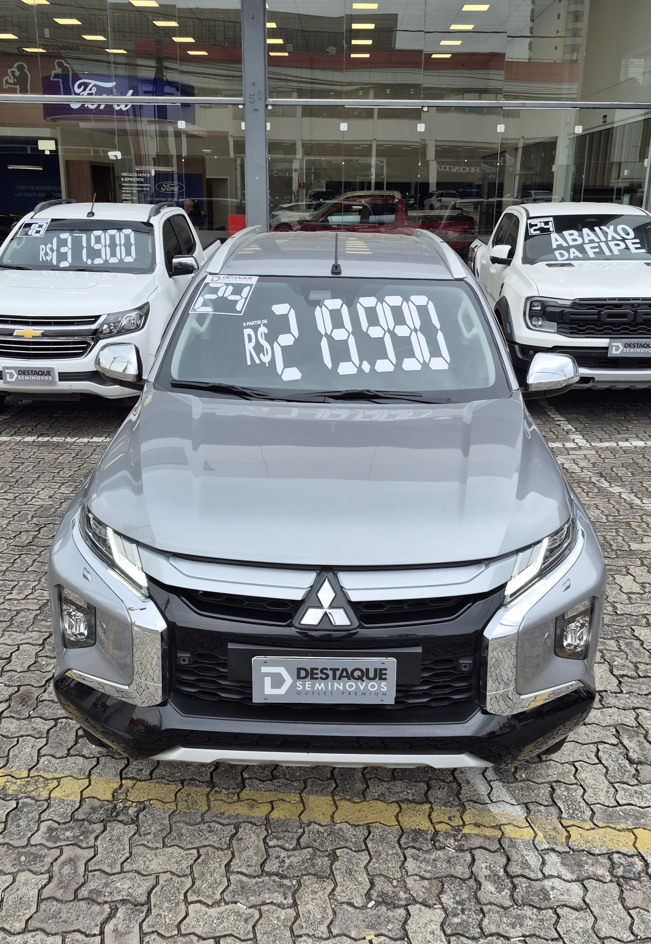 Imagem ilustrativa MITSUBISHI L200 TRITON