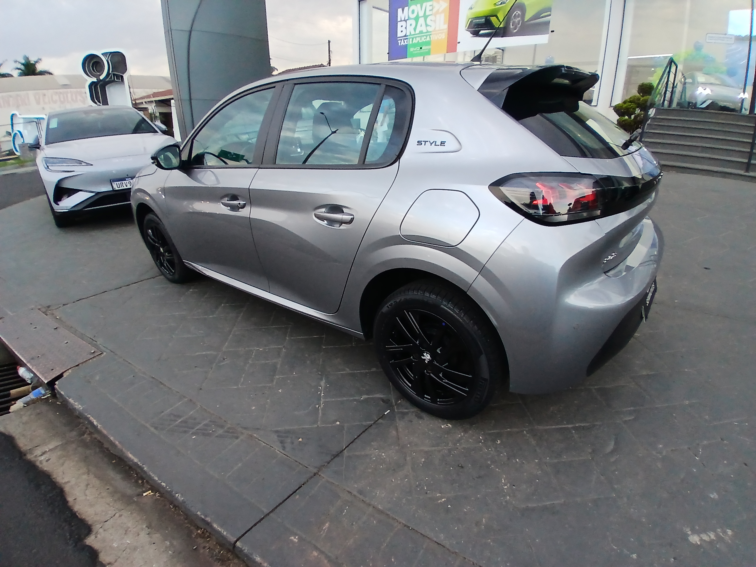208 1.0 FIREFLY FLEX STYLE MANUAL4