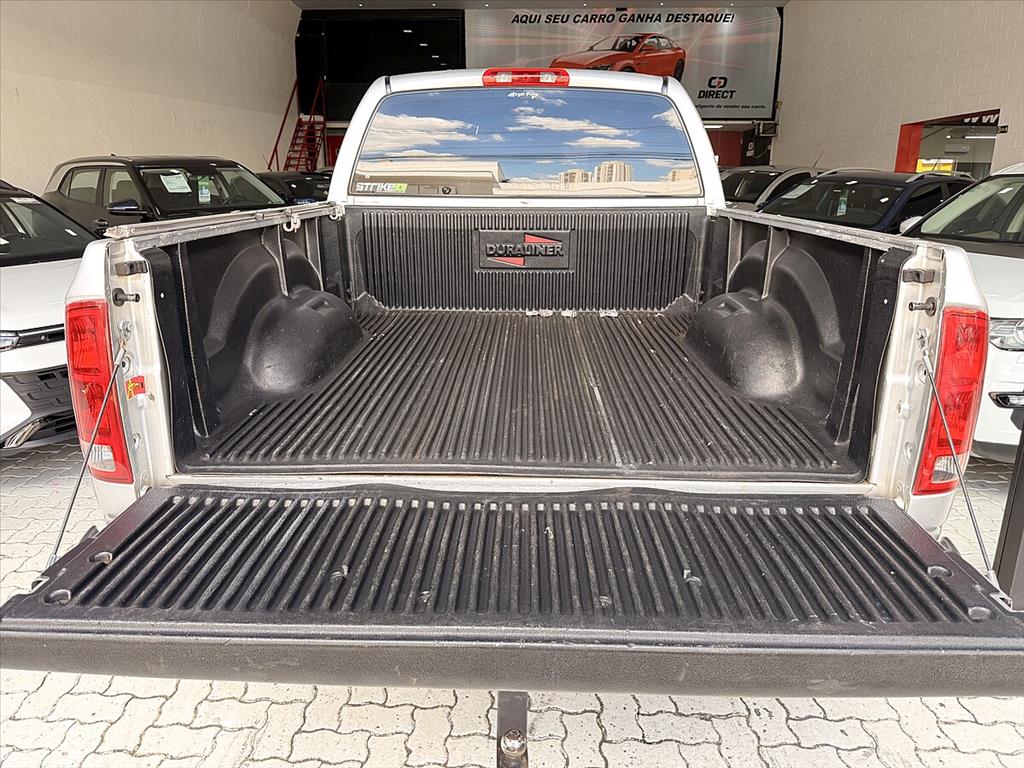 Dodge Ram - 5.9 2500 4X4 CD I6 TURBO INTERCOOLER DIESEL 4P AUTOMÁTICO