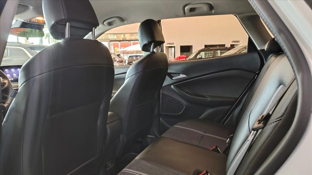 TRACKER 1.0 TURBO FLEX LTZ AUTOMÁTICO14