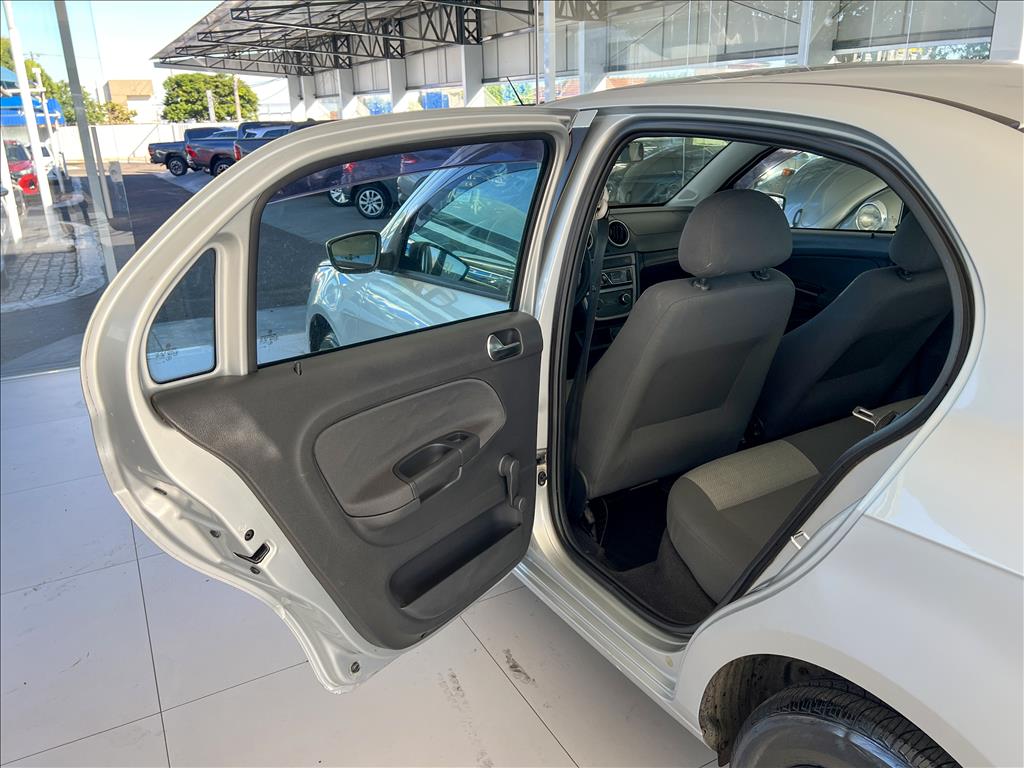 VOYAGE 1.0 MI 8V FLEX 4P MANUAL16