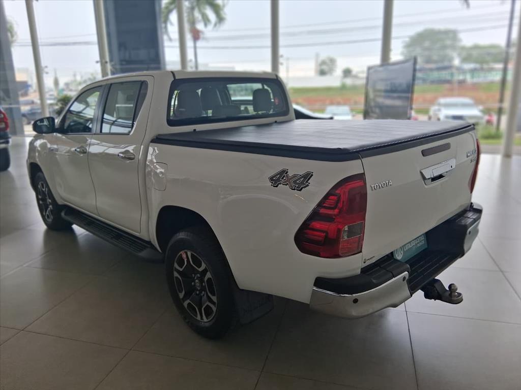 HILUX 2.8 D-4D TURBO DIESEL CD SRV 4X4 AUTOMÁTICO5