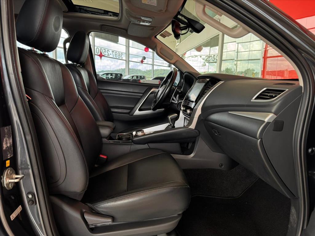 Mitsubishi-PAJERO SPORT-2.4 16V MIVEC TURBO DIESEL HPE-S AWD AUTOMÁTICO