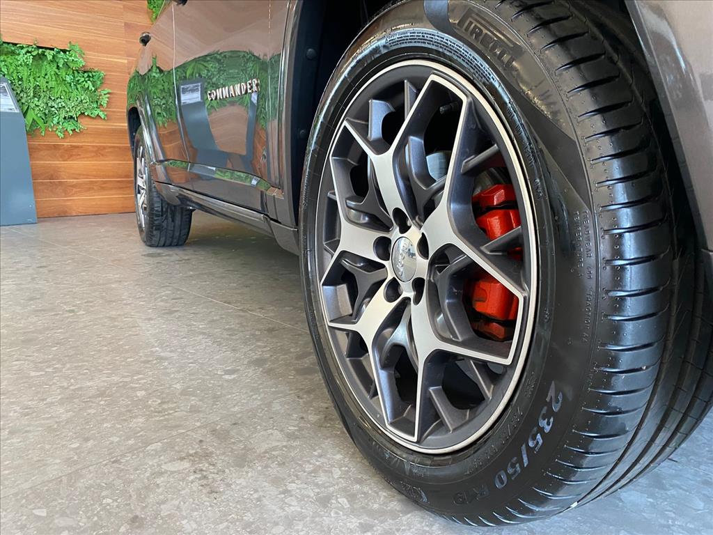 COMMANDER 1.3 T270 TURBO FLEX OVERLAND AT64