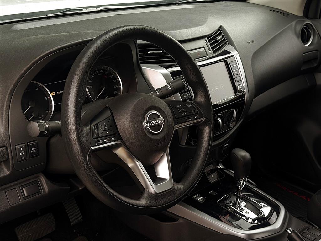 Nissan Frontier - 2.3 16V TURBO DIESEL ATTACK CD 4X4 AUTOMÁTICO