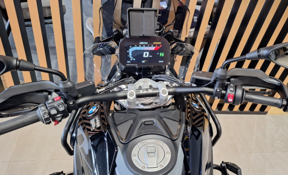 BMW Motorrad-R-1300 GS TRIPLE BLACK