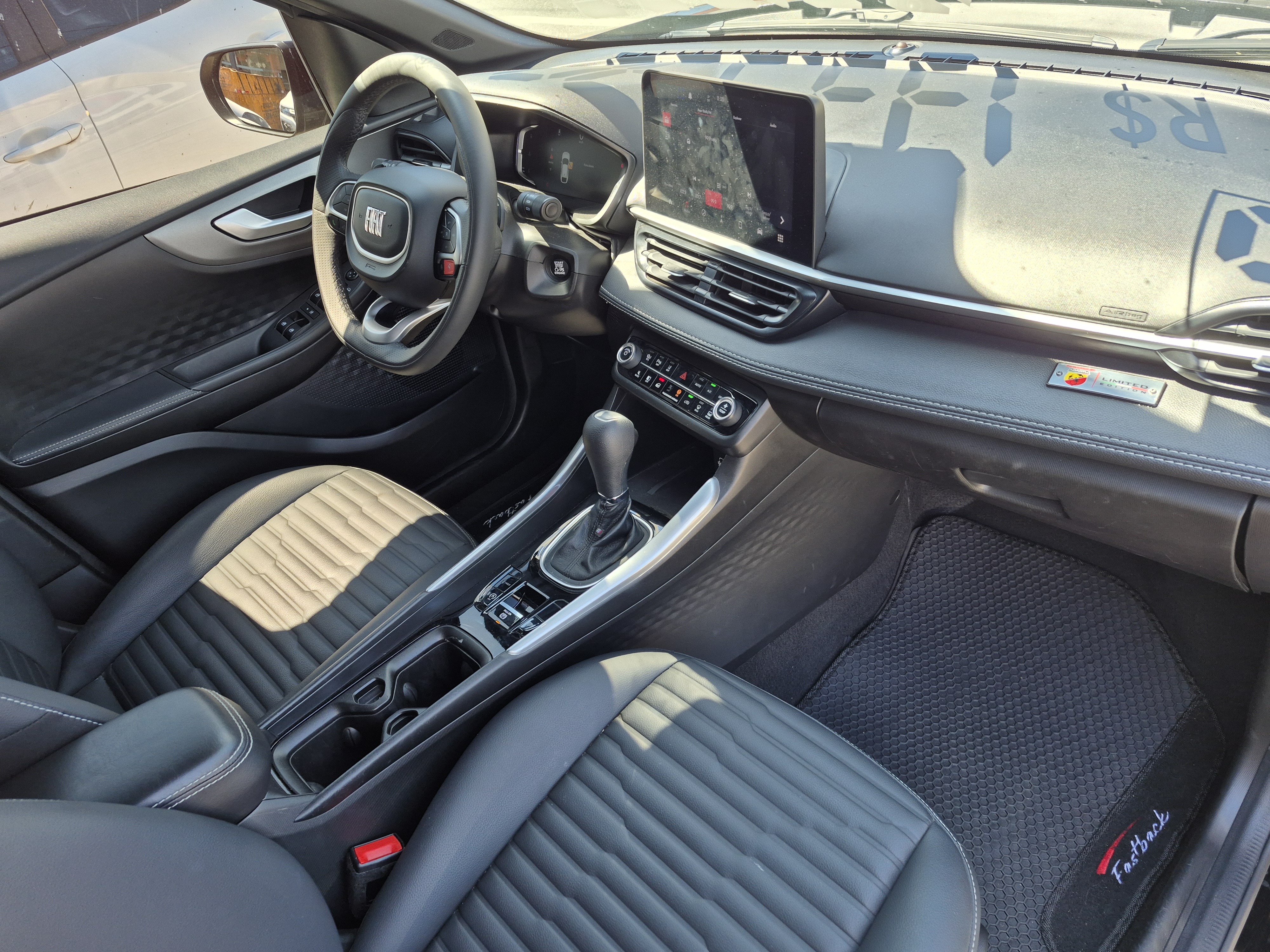 Foto ilustrativa do carro