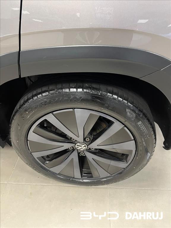TAOS 1.4 250 TSI TOTAL FLEX HIGHLINE AUTOMÁTICO10