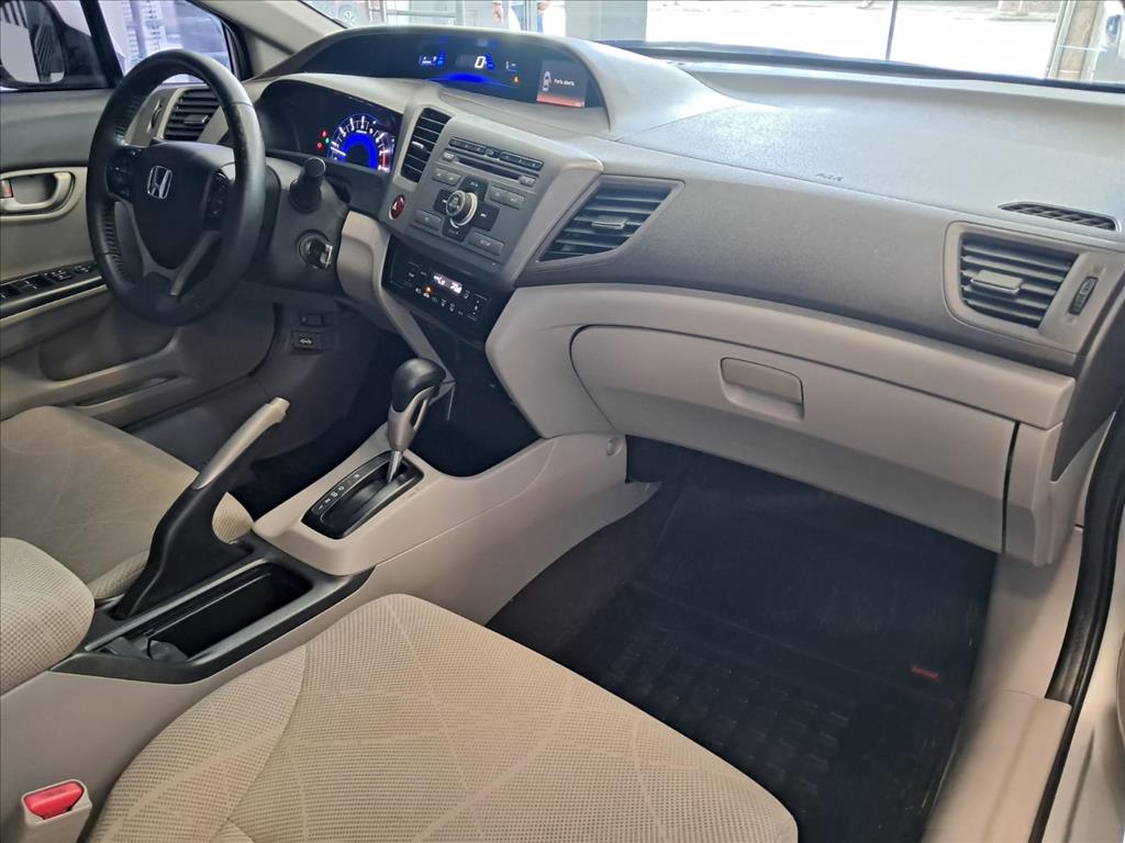 CIVIC 1.8 LXS 16V FLEX 4P AUTOMÁTICO11