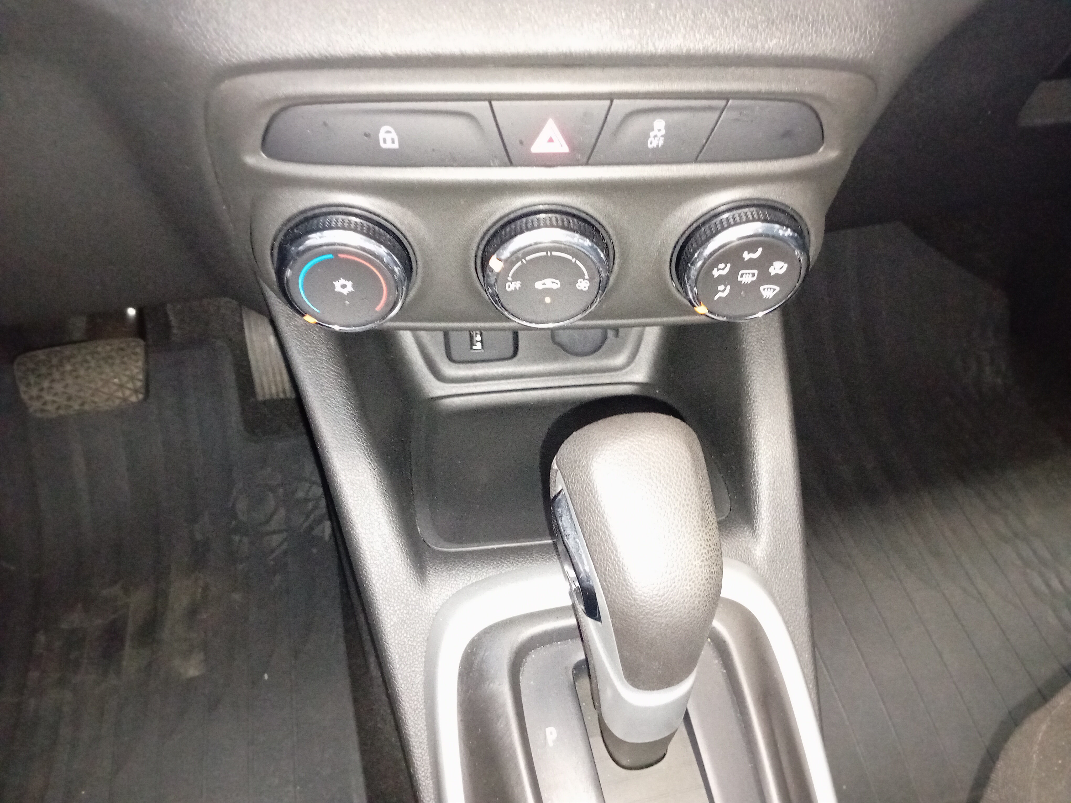 TRACKER 1.0 TURBO FLEX LT AUTOMÁTICO10
