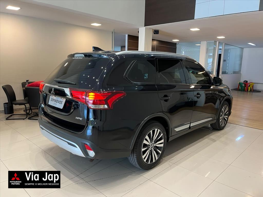 Mitsubishi-OUTLANDER-2.0 MIVEC GASOLINA HPE AUTOMÁTICO