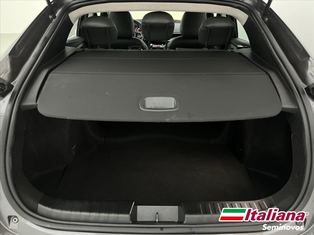 FASTBACK 1.0 TURBO 200 FLEX CVT15