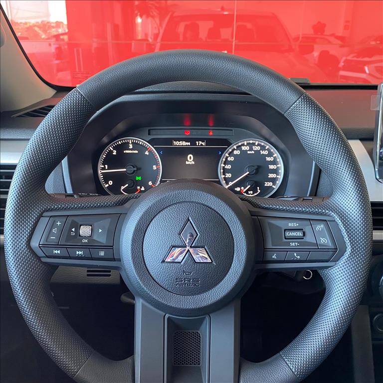 Mitsubishi-TRITON-2.4 BITURBO DIESEL CD GLS 4X4 AUTOMÁTICO