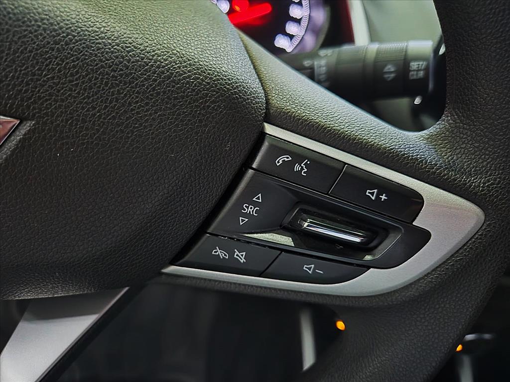 GM - Chevrolet-ONIX PLUS-1.0 FLEX LT MANUAL