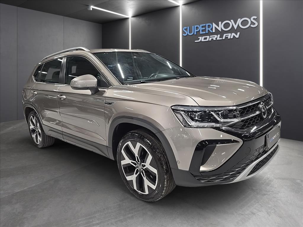 TAOS 1.4 250 TSI TOTAL FLEX HIGHLINE AUTOMÁTICO1