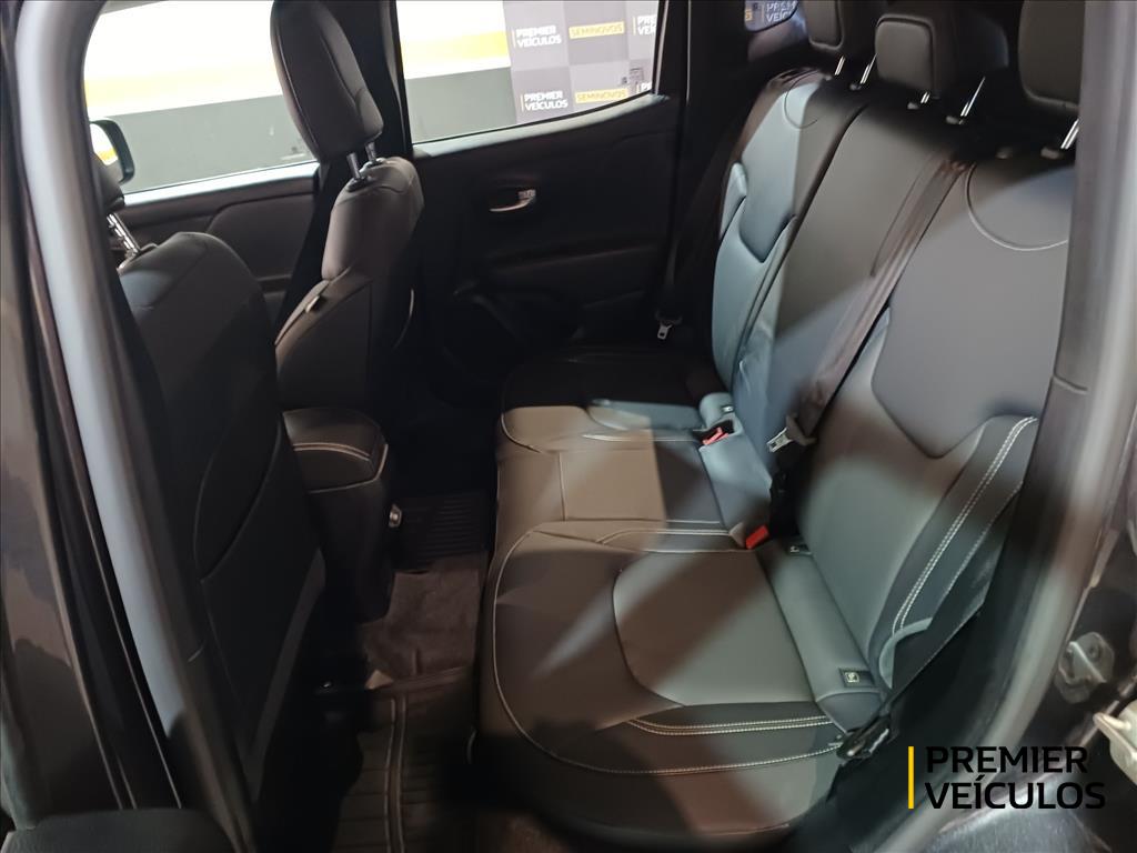 RENEGADE 1.3 T270 TURBO FLEX LONGITUDE AT64