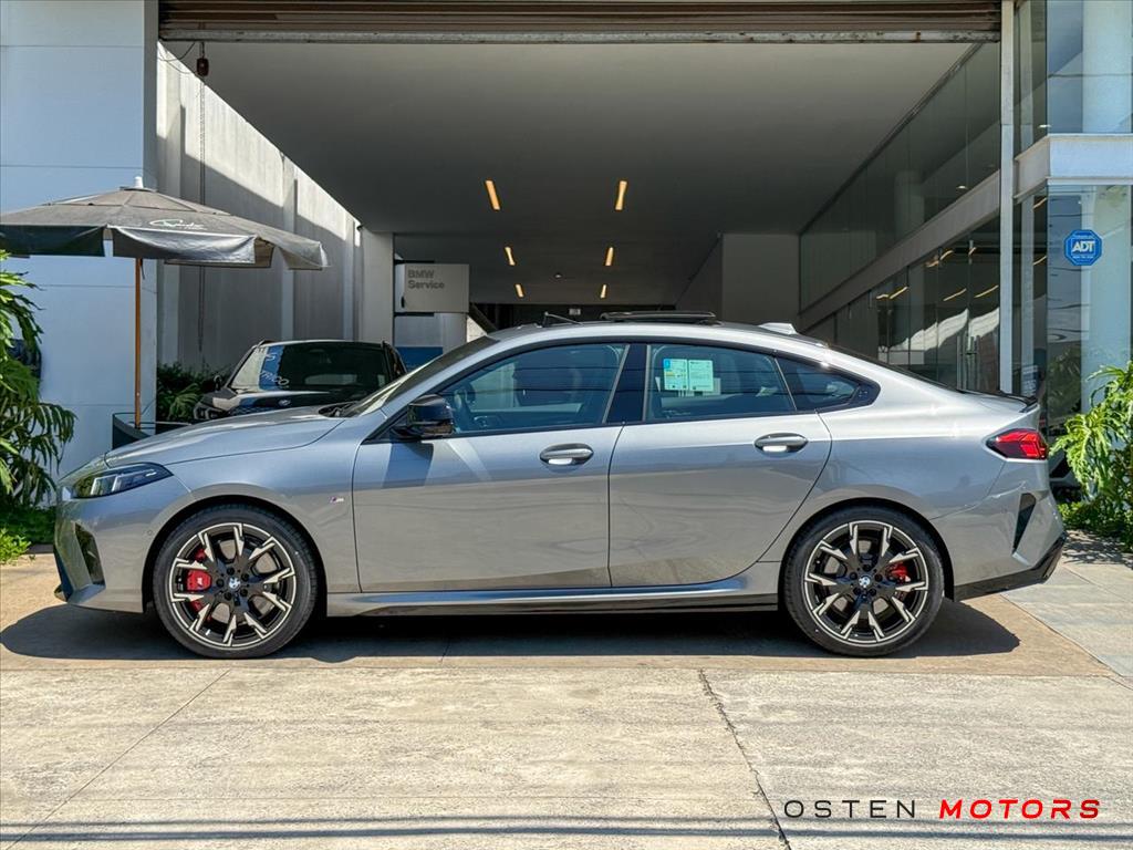 BMW-M235i-2.0 16V TURBO GASOLINA XDRIVE GRAN COUPÉ STEPTRONIC