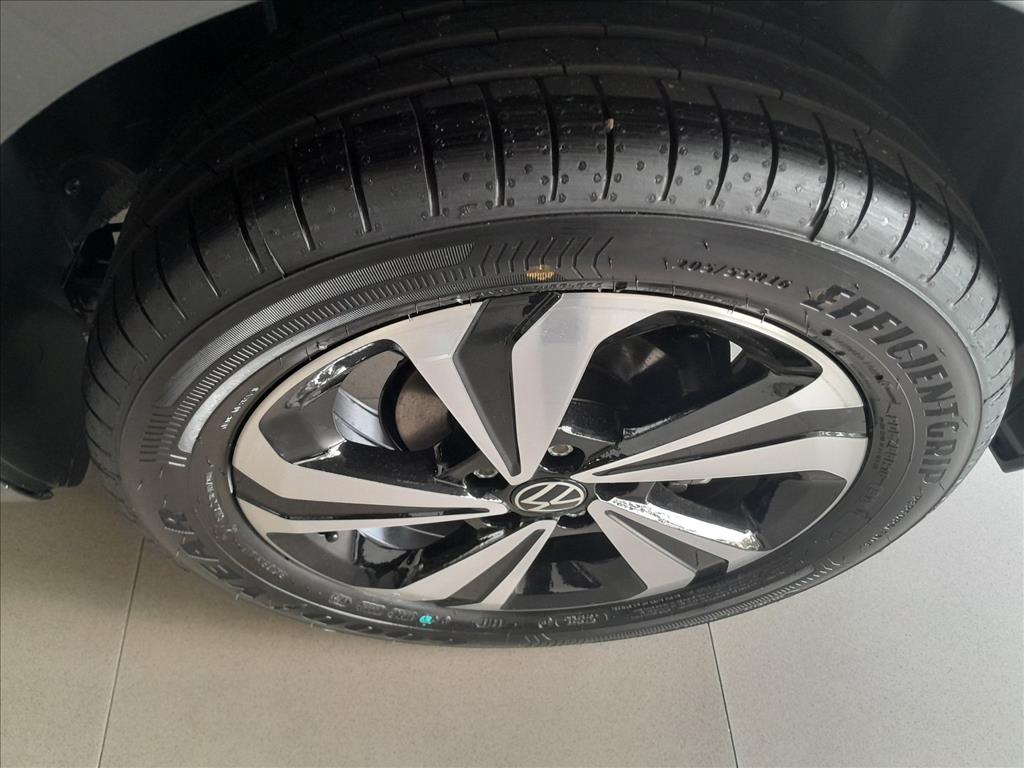 VIRTUS 1.0 200 TSI COMFORTLINE AUTOMÁTICO4