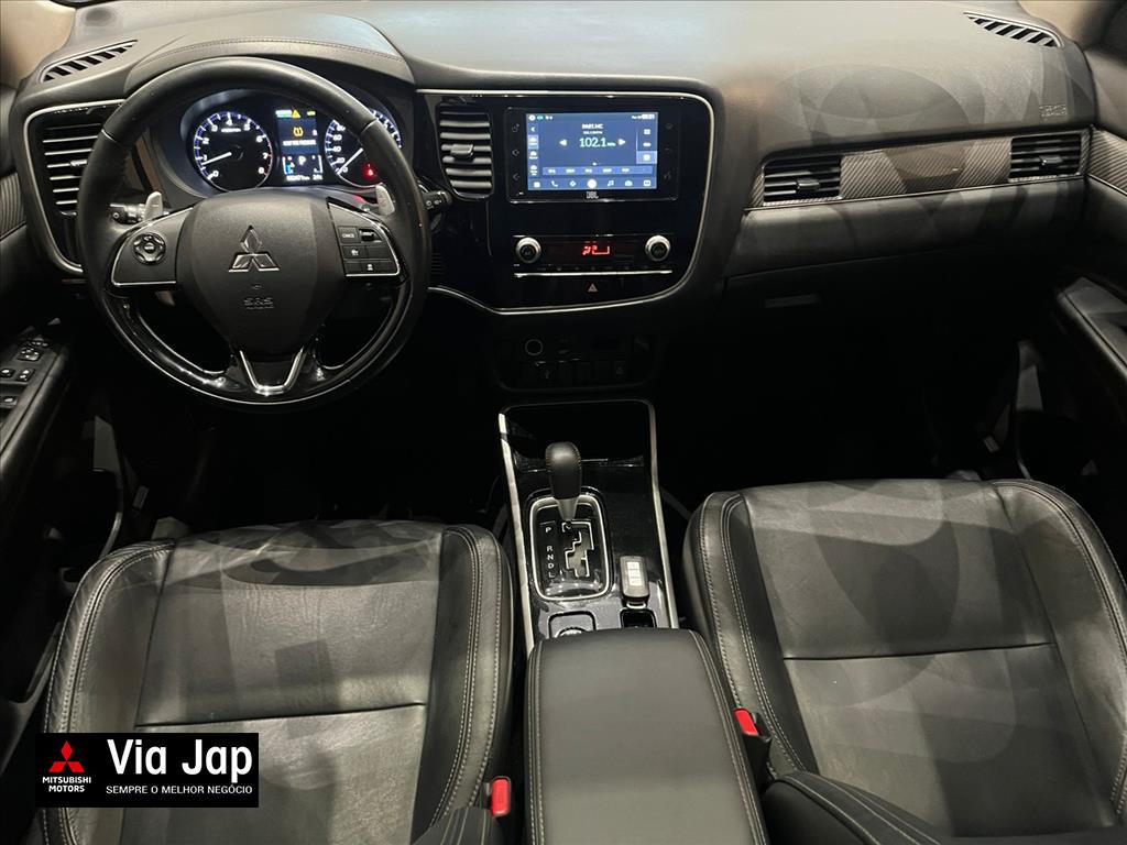 Mitsubishi-OUTLANDER-3.0 MIVEC V6 GASOLINA HPE-S AWD AUTOMÁTICO