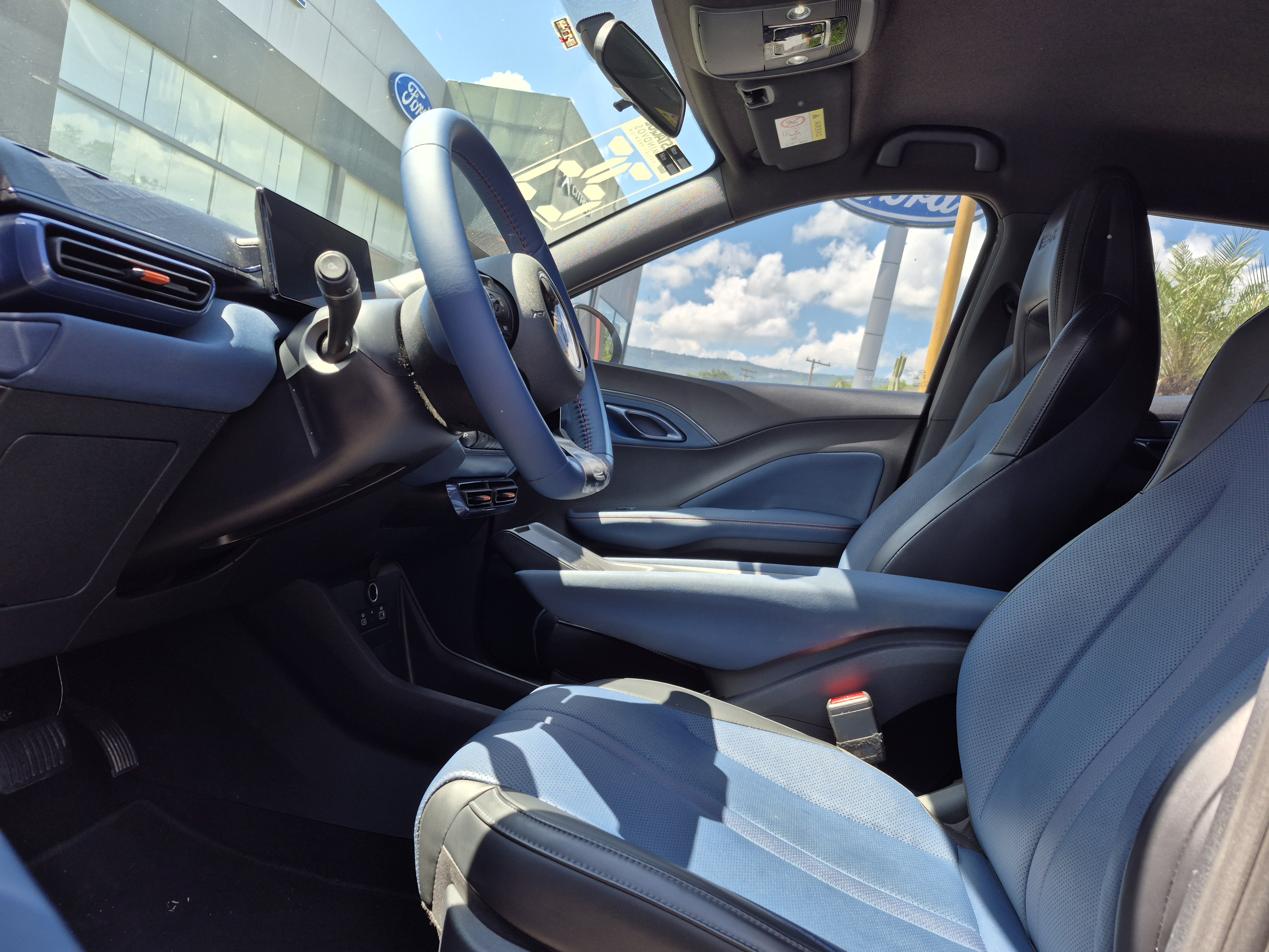 Foto ilustrativa do carro