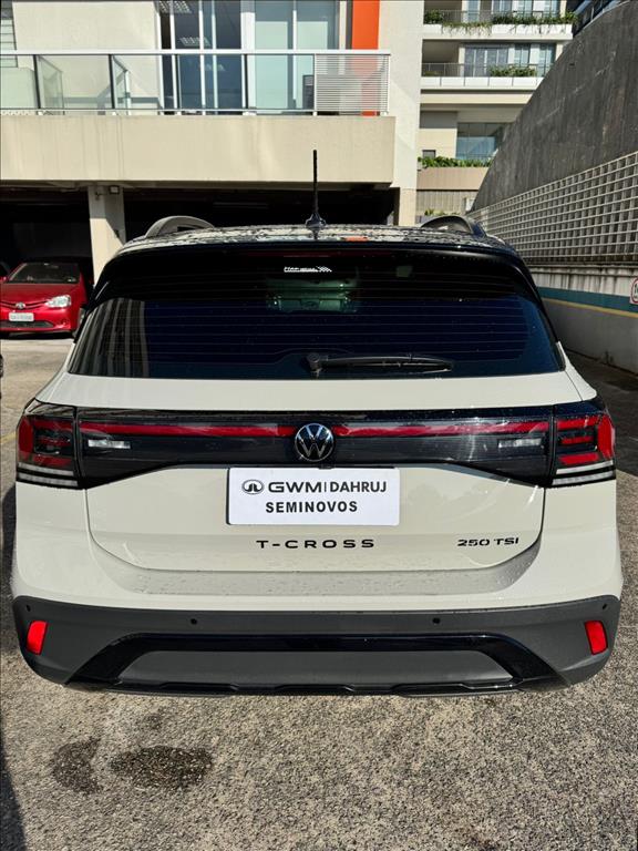 T-CROSS 1.4 250 TSI TOTAL FLEX HIGHLINE AUTOMÁTICO4