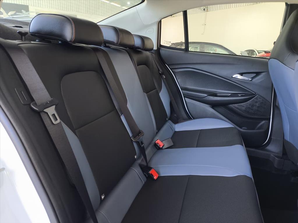 ONIX PLUS 1.0 TURBO FLEX PREMIER AUTOMÁTICO6