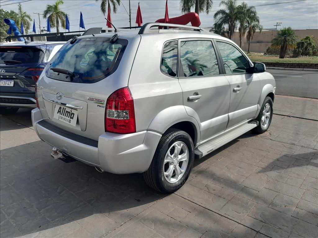 TUCSON 2.0 MPFI GLS 16V 143CV 2WD FLEX 4P AUTOMÁTICO TUCSON 2.0 MPFI GLS 16V 143CV 2WD FLEX 4P AUTOMÁTICO