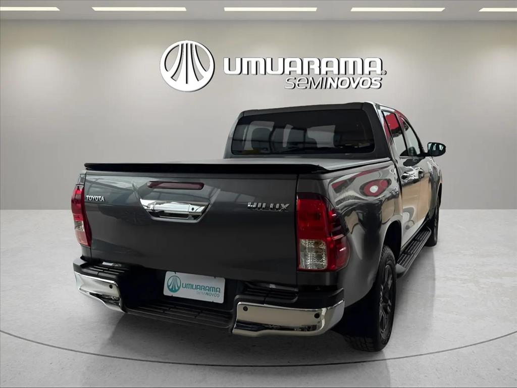 HILUX 2.8 D-4D TURBO DIESEL CD SR 4X4 AUTOMÁTICO3