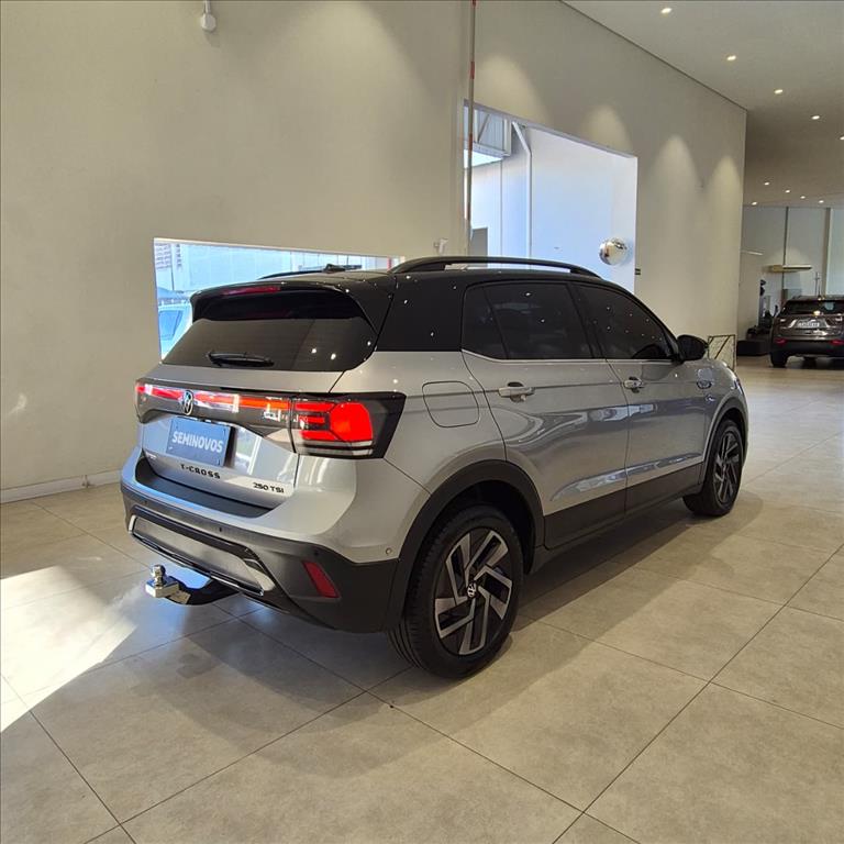 T-CROSS 1.4 250 TSI TOTAL FLEX HIGHLINE AUTOMÁTICO3