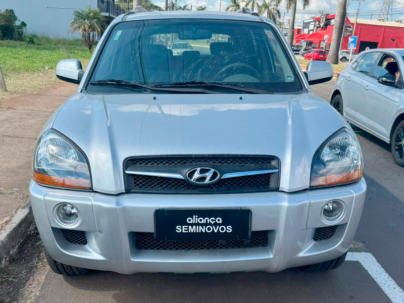 TUCSON 2.0 MPFI GLS 16V 143CV 2WD FLEX 4P AUTOMÁTICO1
