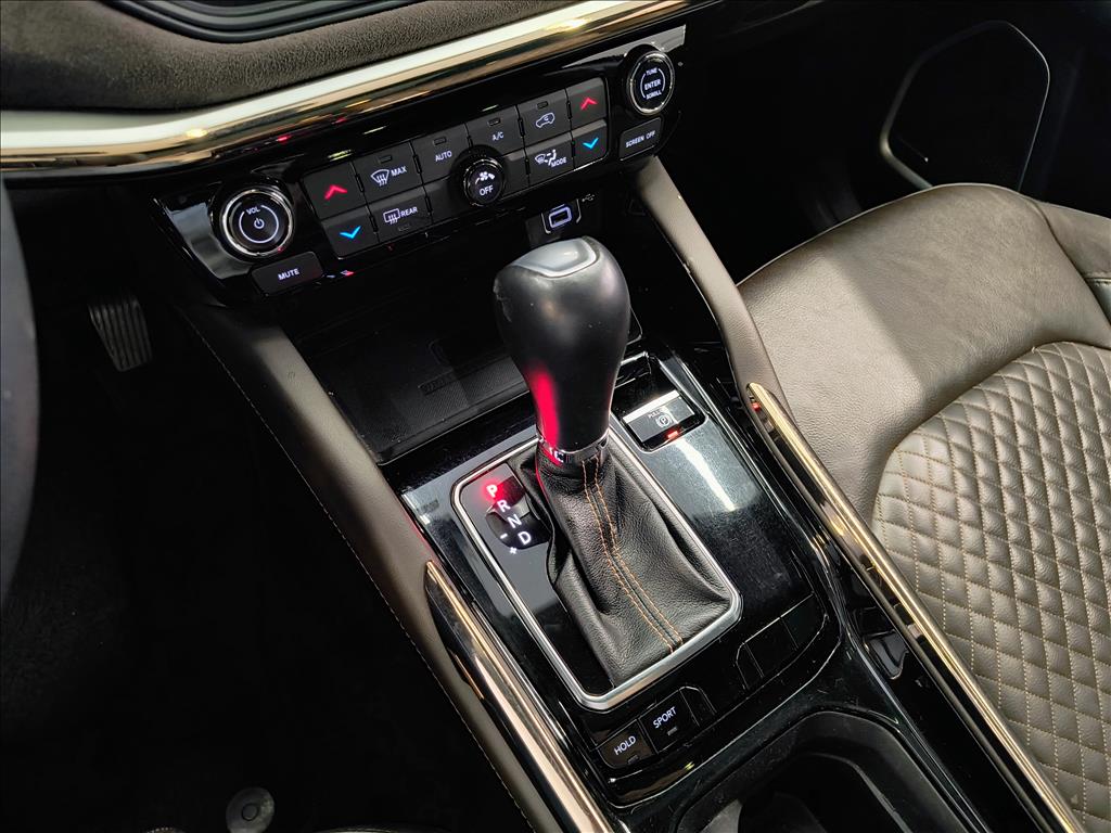 COMMANDER 1.3 T270 TURBO FLEX OVERLAND AT69