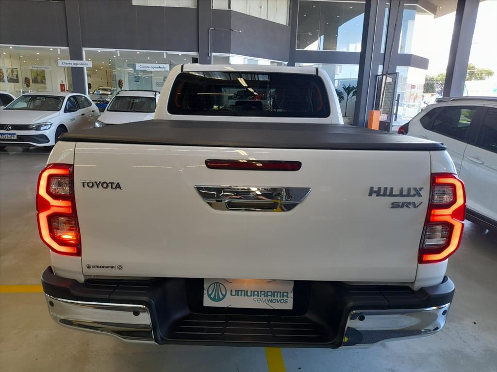HILUX 2.8 D-4D TURBO DIESEL CD SRV 4X4 AUTOMÁTICO4