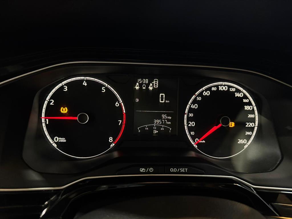 Volkswagen-POLO-1.0 MPI ROCK IN RIO MANUAL