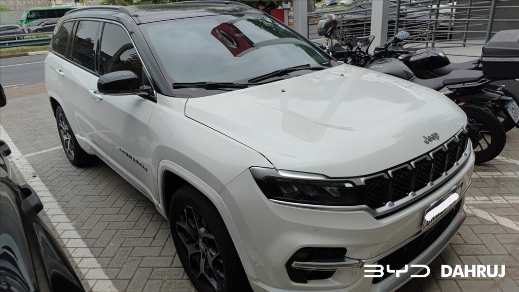 COMMANDER 1.3 T270 TURBO FLEX OVERLAND AT61