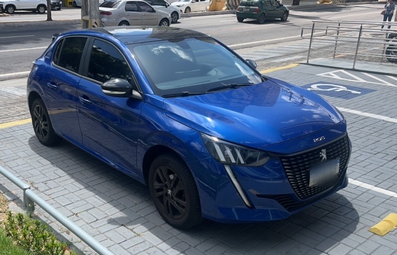 Peugeot-208-1.0 FIREFLY FLEX STYLE MANUAL