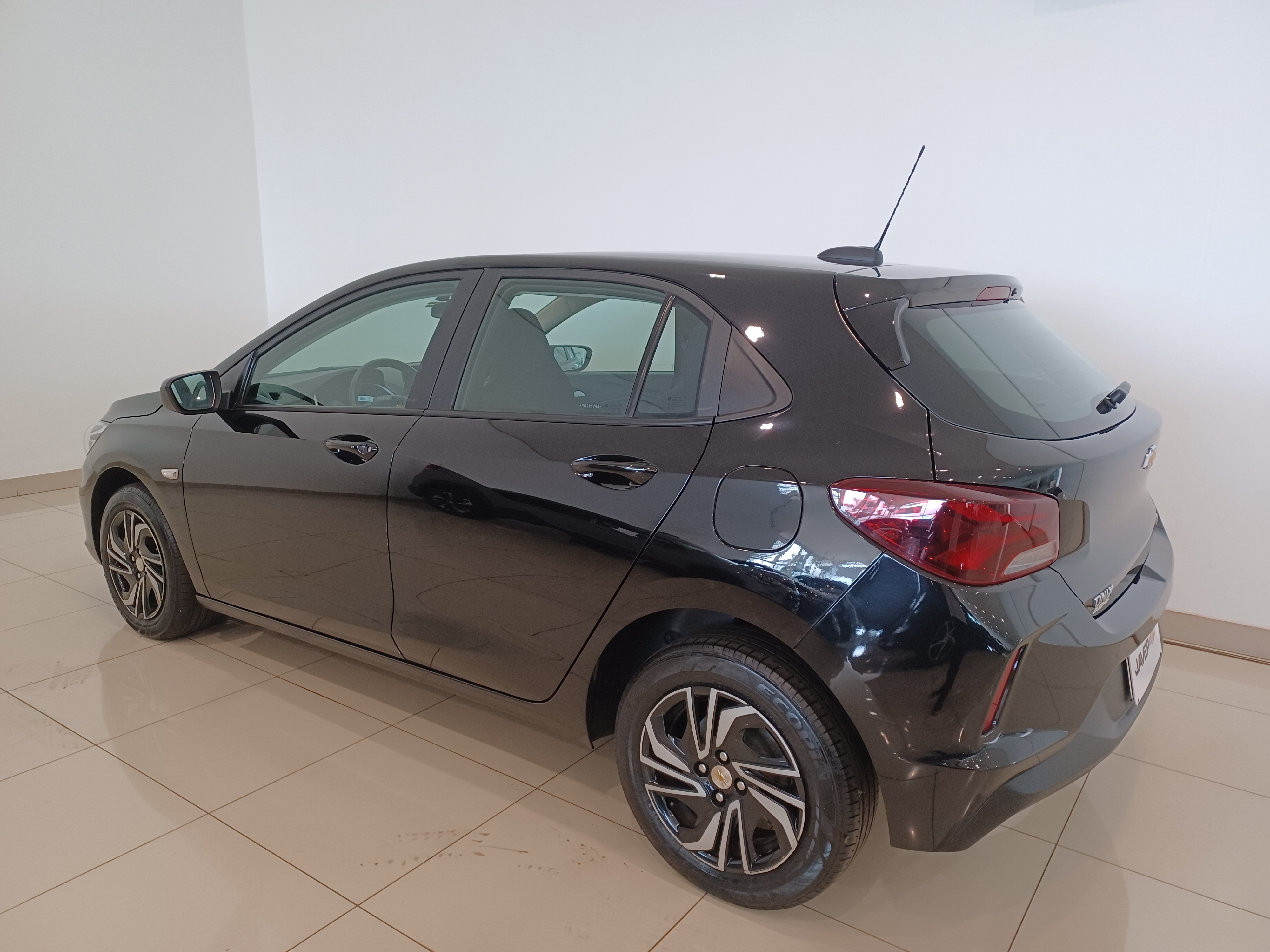 GM - Chevrolet-ONIX-1.0 FLEX LT MANUAL