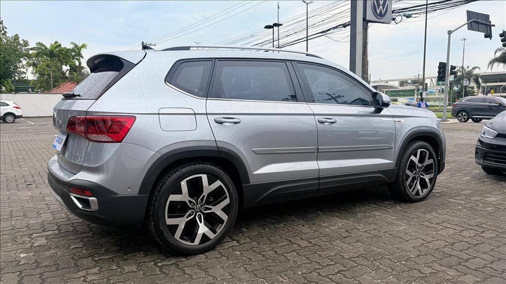 TAOS 1.4 250 TSI TOTAL FLEX HIGHLINE AUTOMÁTICO4
