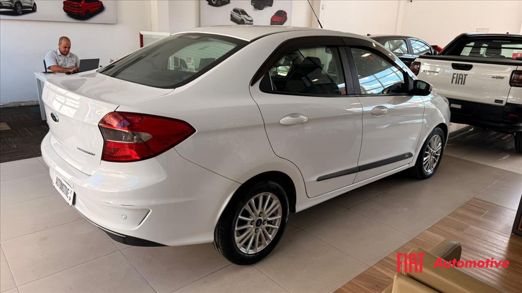 KA 1.5 TI-VCT FLEX TITANIUM SEDAN AUTOMÁTICO
