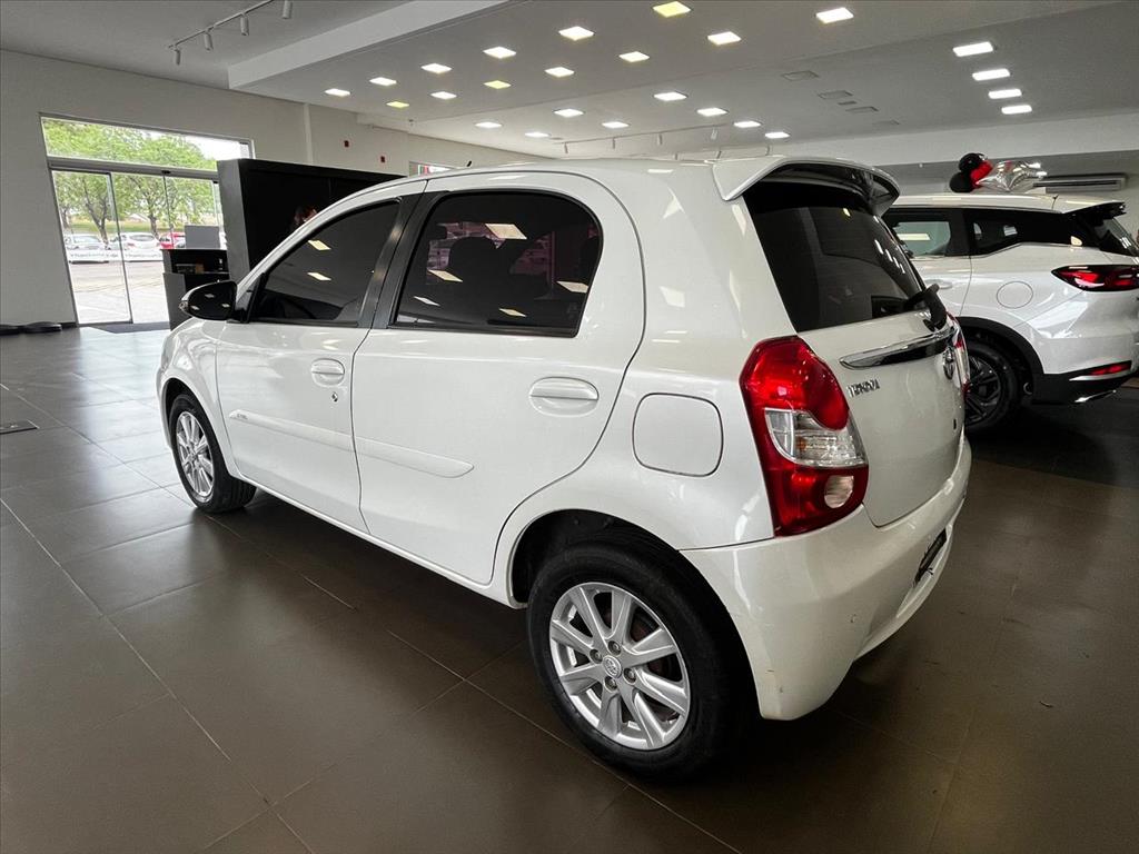 ETIOS 1.5 XLS 16V FLEX 4P AUTOMÁTICO
