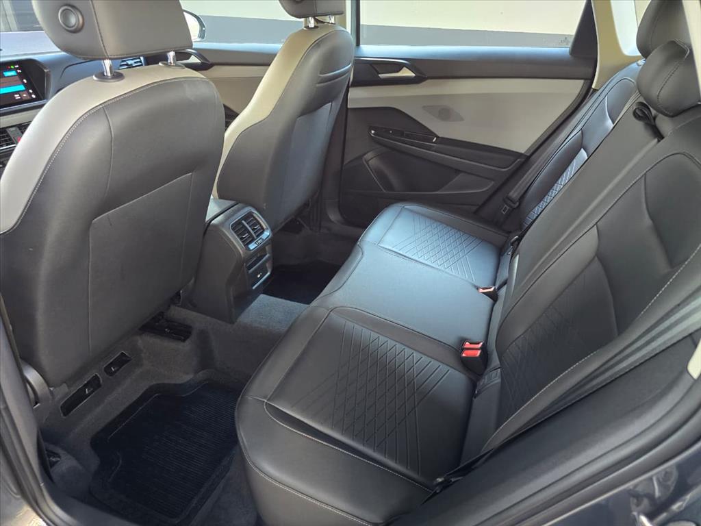 TAOS 1.4 250 TSI TOTAL FLEX COMFORTLINE AUTOMÁTICO7