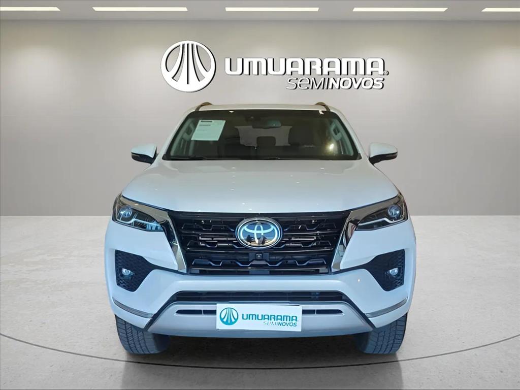 HILUX SW4 2.8 D-4D TURBO DIESEL SRX 4X4 AUTOMÁTICO