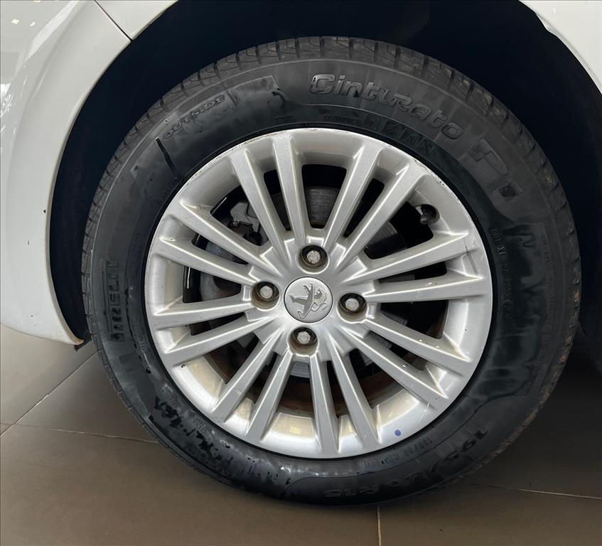 Peugeot-208-1.6 ALLURE 16V FLEX 4P AUTOMÁTICO