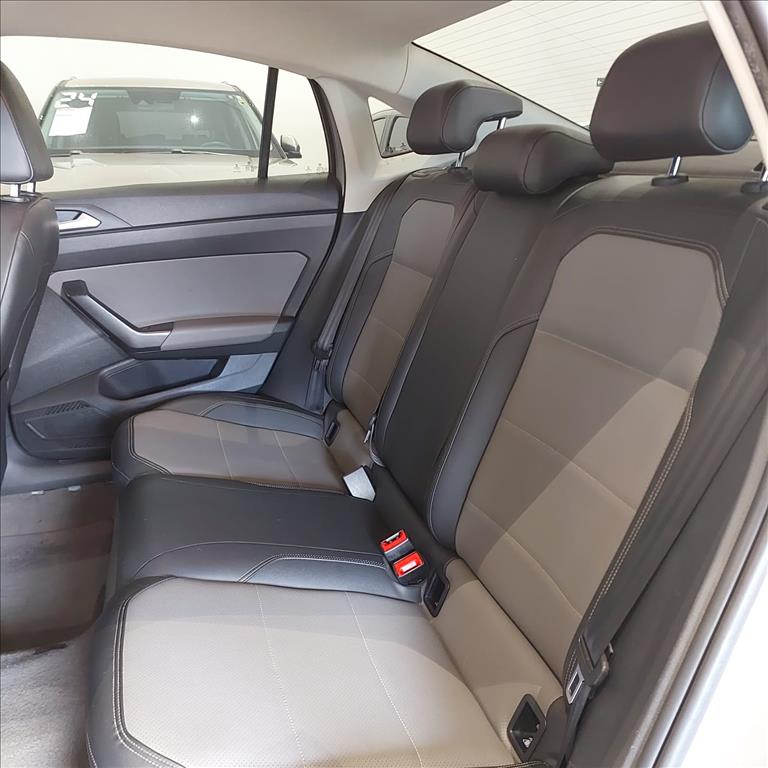 VIRTUS 1.0 200 TSI HIGHLINE AUTOMÁTICO11
