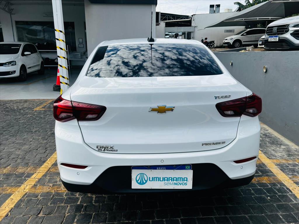 ONIX PLUS 1.0 TURBO FLEX PREMIER AUTOMÁTICO4