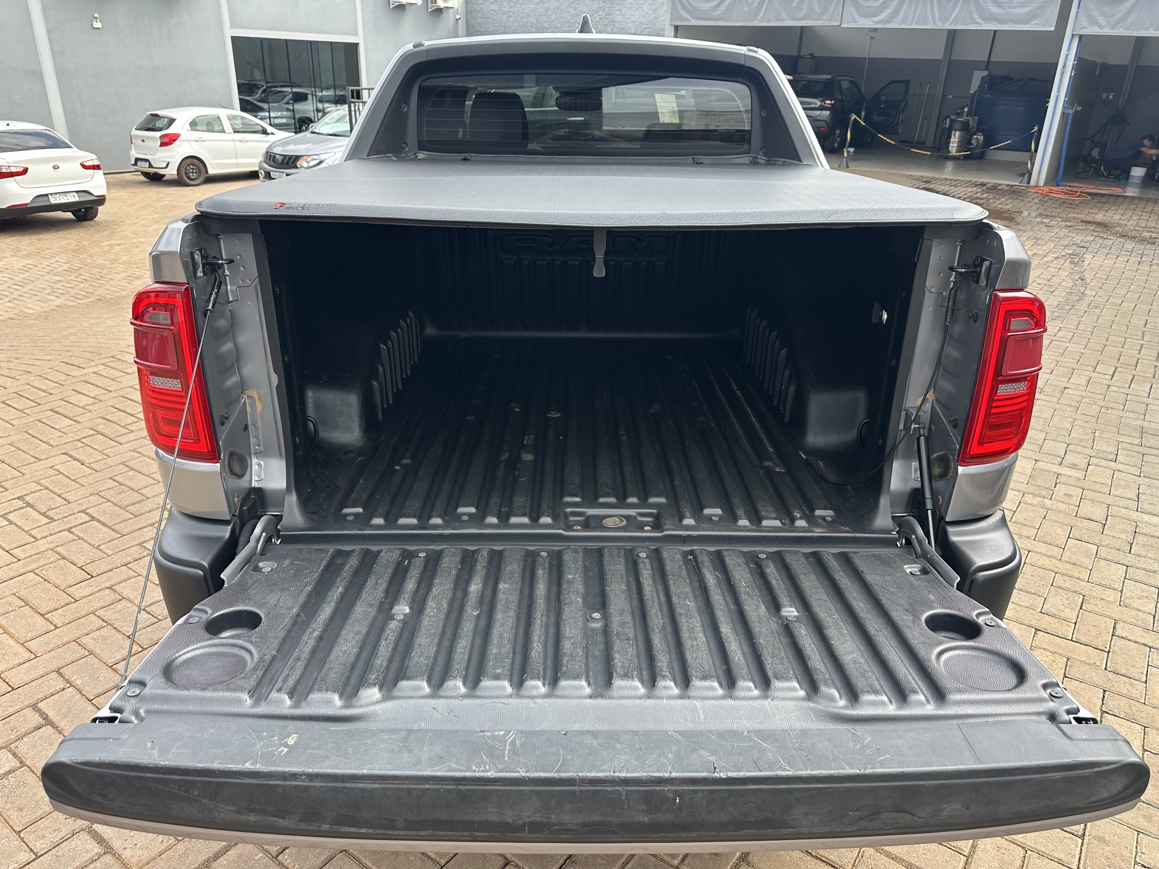 RAMPAGE 2.0 TURBO DIESEL REBEL 4X4 AUTOMÁTICO7