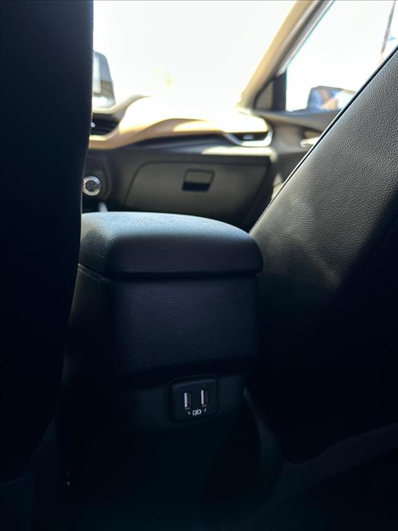 ONIX PLUS 1.0 TURBO FLEX PREMIER AUTOMÁTICO18 ONIX PLUS 1.0 TURBO FLEX PREMIER AUTOMÁTICO18