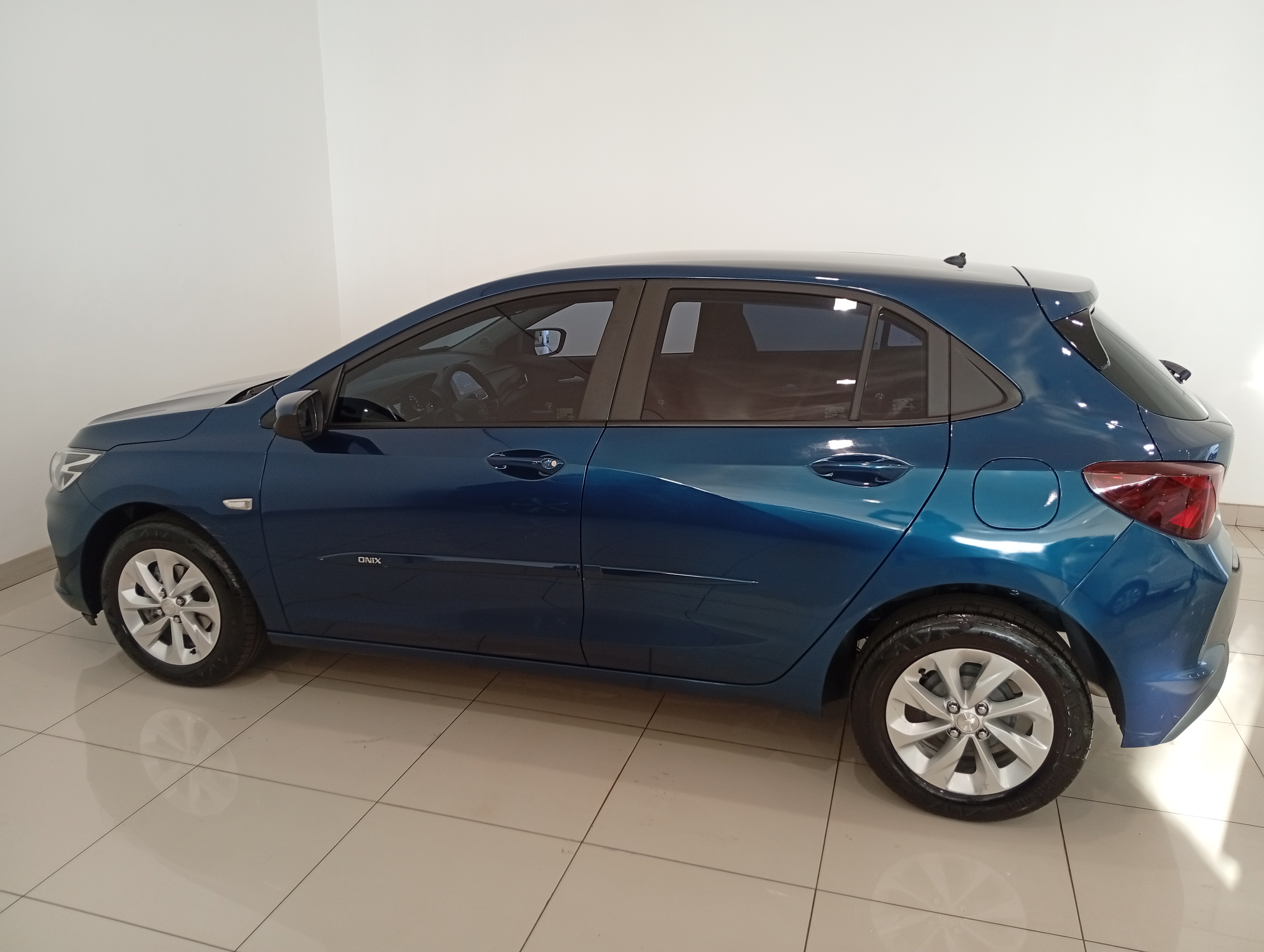 Chevrolet Onix 1.0 Flex LT Manual - foto 6